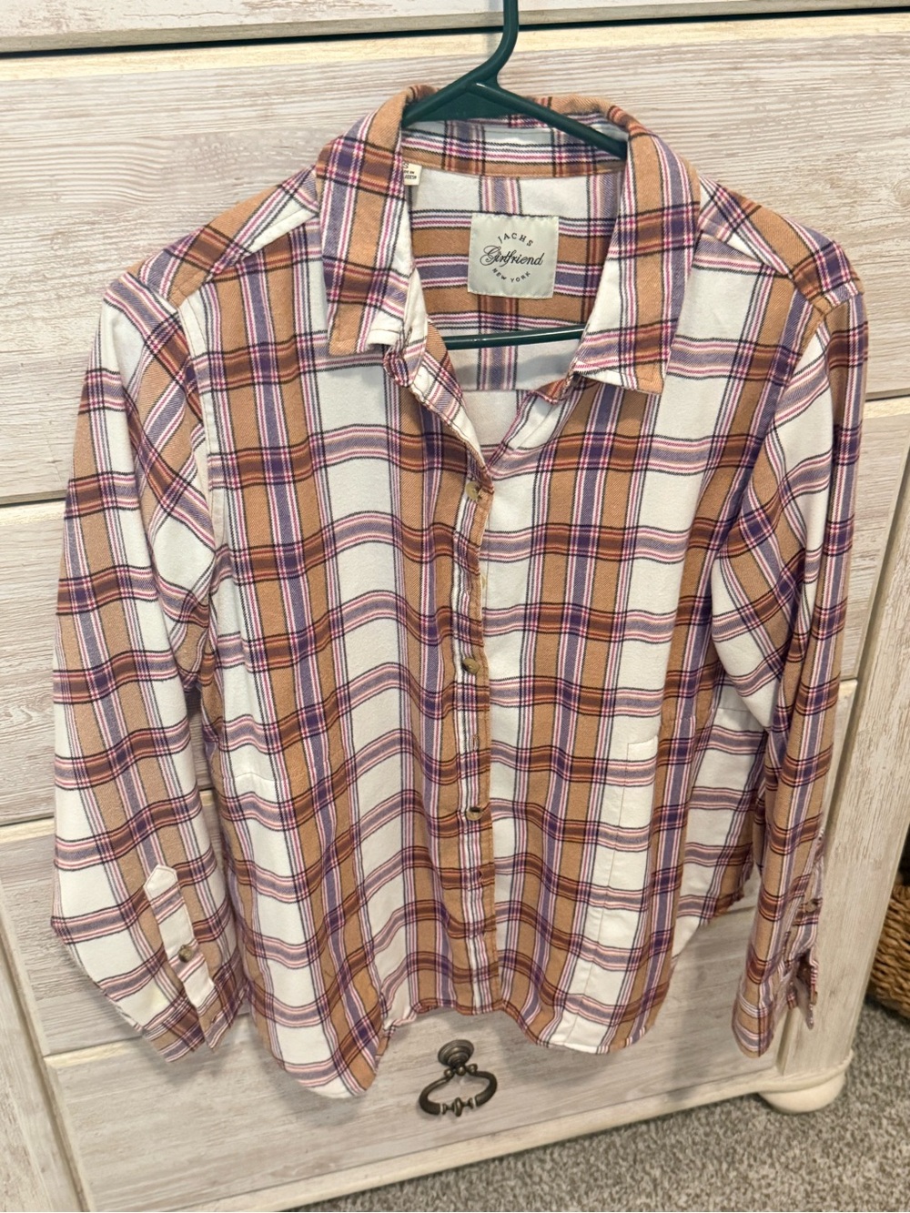 Girlfriend Women’s Plaid Button-Up Shirt in Cream & Tan